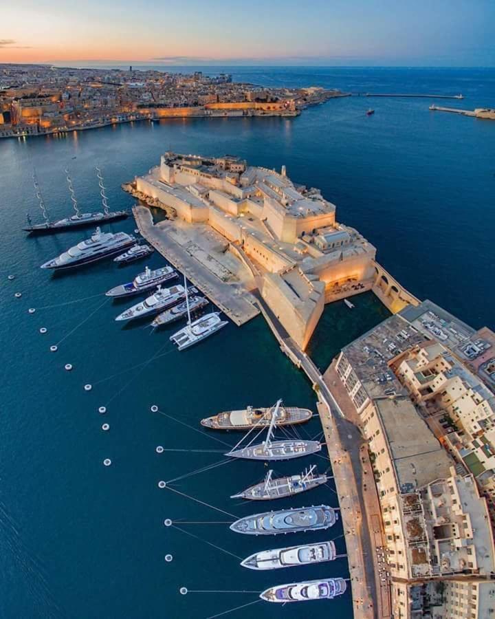 Casa Maria Tereza Bed & Breakfast Cospicua Exterior foto